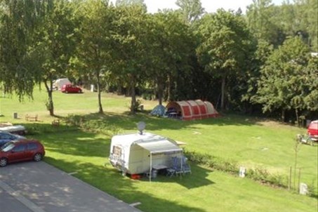 http://www.camping-uffenheim.de/unser-campingplatz.html