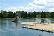 Trixi-Bad (Waldstrandbad mit 10-Meter-Sprungturm, Trixi-Walross-Rutsche, 100-Meter-Schwimmbahnen und großem Flachwasserbereich mit Matschspielplatz und Baumhaus)