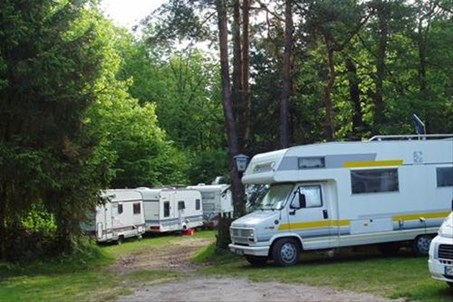 http://www.camping-goeken.de/anlage_kurzzeitcamper.php#nogo