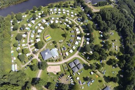 luchtfoto camping Waterhout