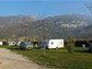 ein Campingplatz mit grosszuegigen Stellplaetzen und herrlichem Panorama 