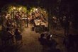 Market-Cafè unter der Pergola am Abend