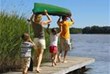 Die Mecklenburgische Seenplatte ist ideal geeignet für Kanutouren. Der Campingplatz am Drewensee ist ein beliebtes Etappenziel, Sie können sich aber auch direkt bei uns ein Boot leihen und lospaddeln.