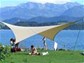 Seecamping Vierwaldstättersee - Badestelle mit Blick auf Halbinsel Hertenstein und Zentralschweizer Alpen