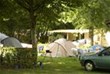 Camping 4* de 550 emplacements mi-ombragés (100 m² minimum)