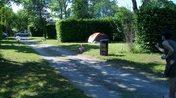 Homepage http://www.camping-des-bords-de-loue.fr